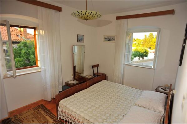 Apartment A2, for 6 persons