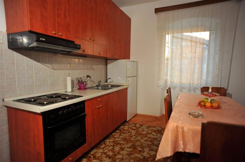 Apartment A3, for 6 persons