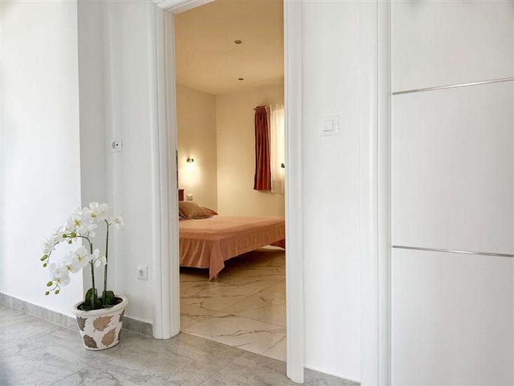 Apartment A4, for 4 persons