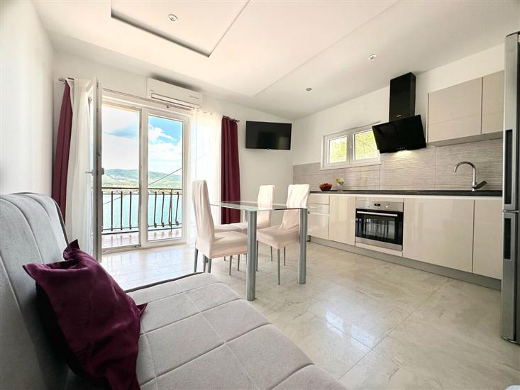 Apartment A4, for 4 persons