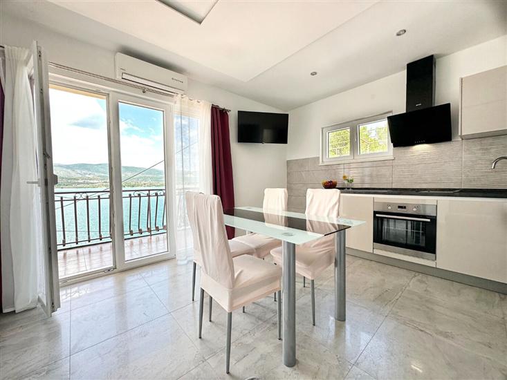 Apartment A4, for 4 persons