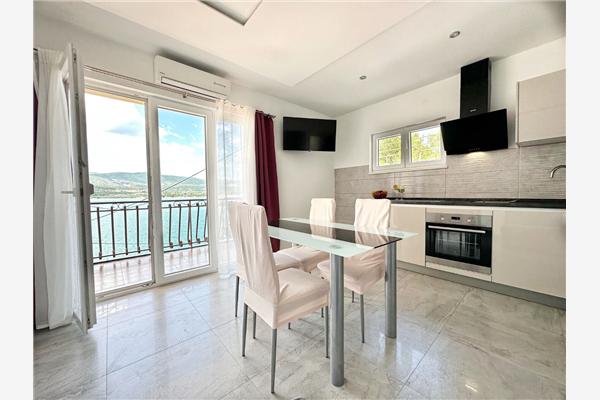 Apartment A4, for 4 persons