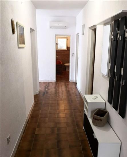 Apartment A1, for 7 persons