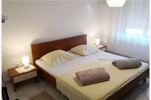 Apartment A1, for 7 persons