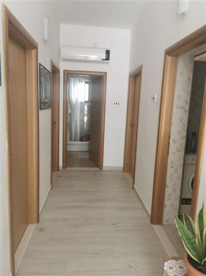 Apartment A2, for 6 persons