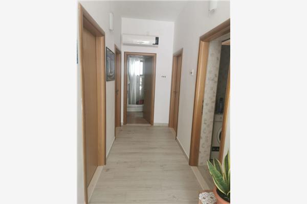 Apartment A2, for 6 persons