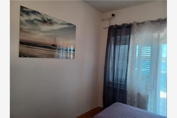 Apartment A2, for 6 persons