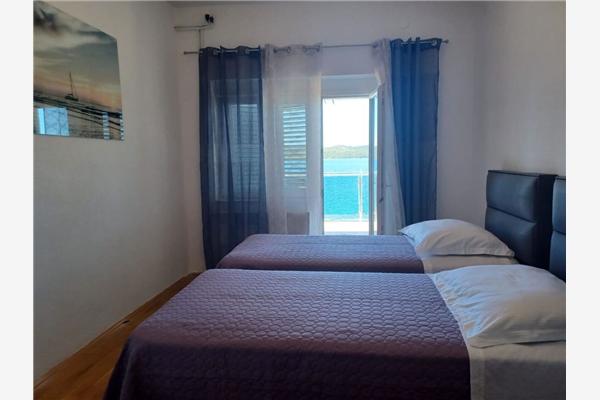 Apartment A2, for 6 persons