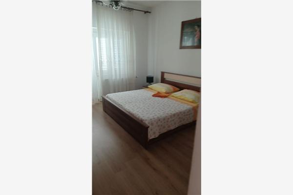 Apartment A2, for 6 persons