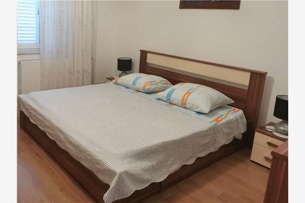 Apartment A2, for 6 persons
