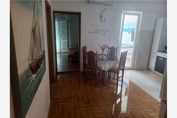 Apartment A3, for 6 persons