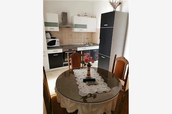 Apartment A3, for 6 persons