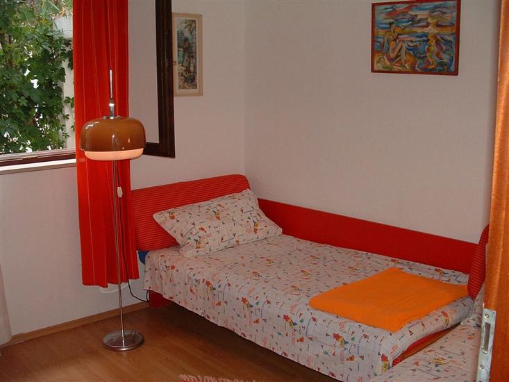 Apartment A1, for 6 persons