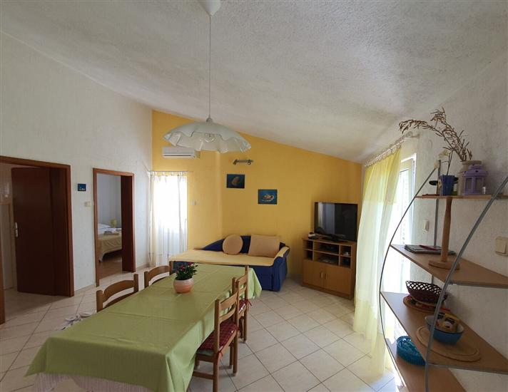 Apartment A2, for 3 persons