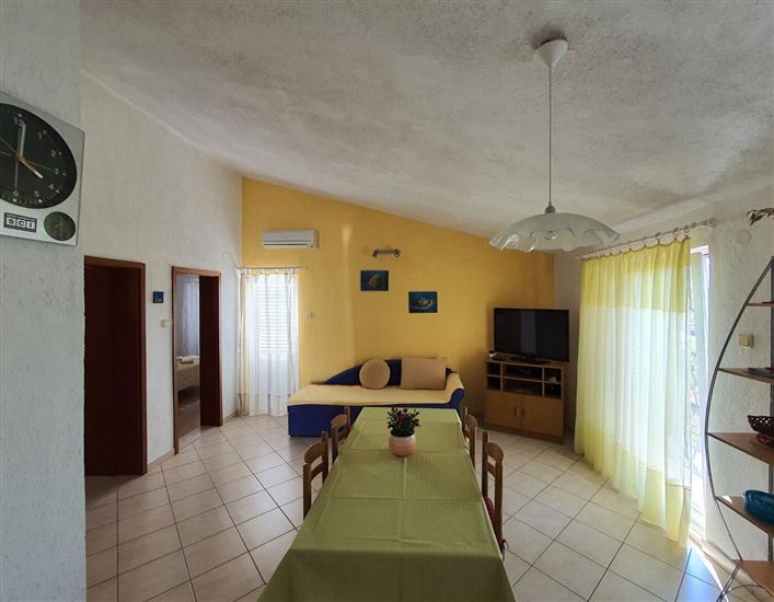 Apartment A2, for 3 persons