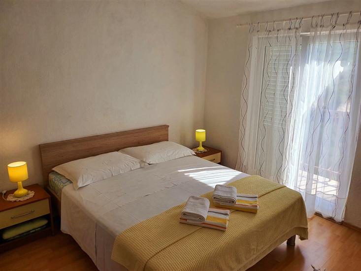 Apartment A2, for 3 persons