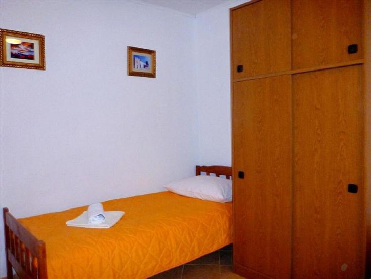 Apartment A1, for 3 persons