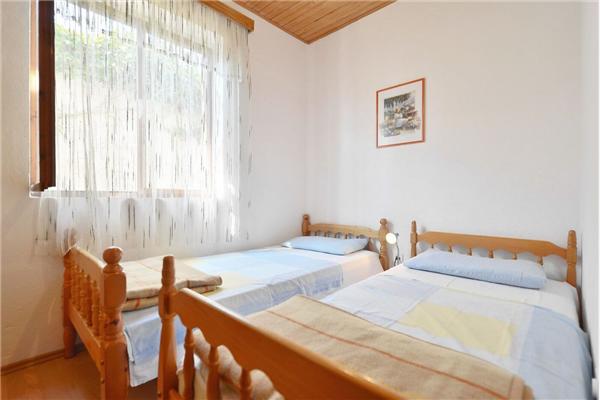 Apartment A3, for 5 persons