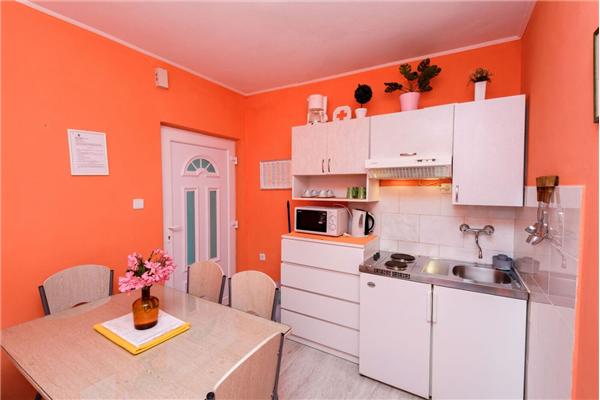Apartment A1, for 4 persons
