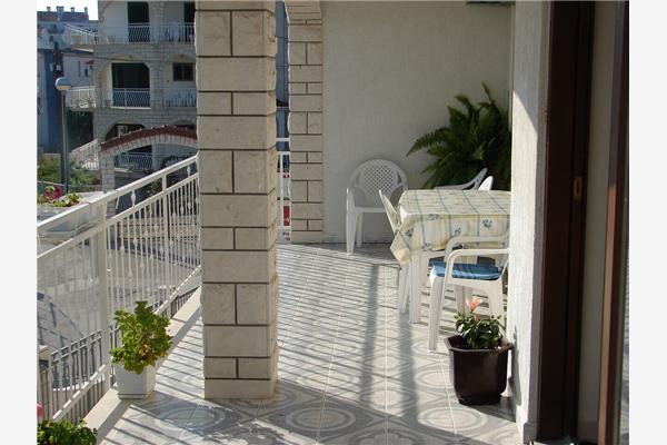 Apartment A1, for 7 persons