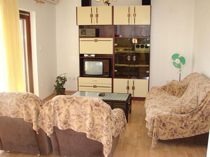 Apartment A1, for 7 persons