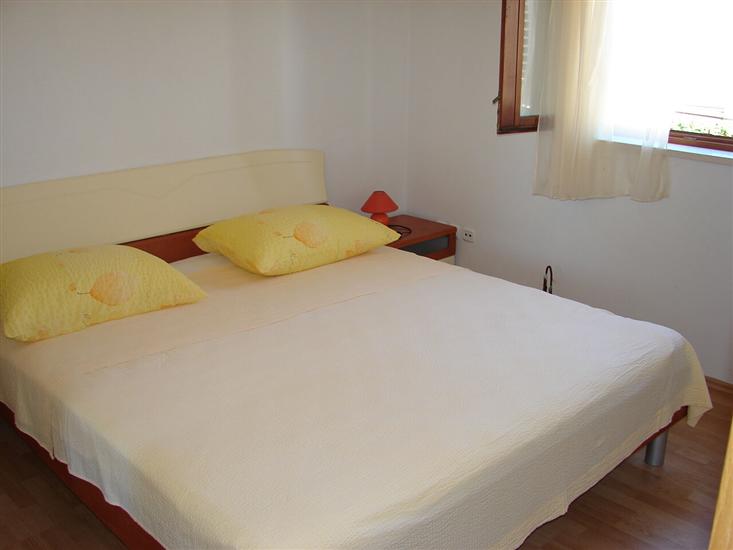 Apartment A1, for 7 persons