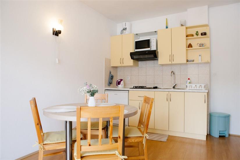 Apartment A2, for 3 persons