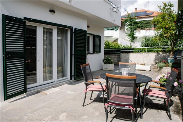 Apartment A1, for 3 persons