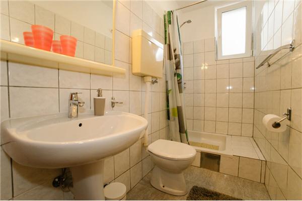 Apartment A1, for 3 persons