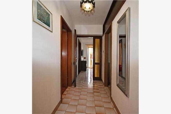 Apartment A2, for 7 persons