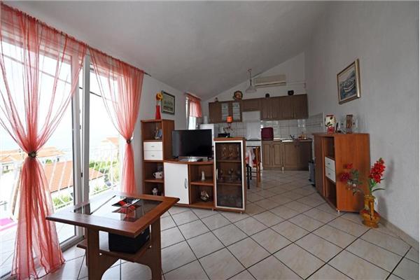 Apartment A3, for 6 persons