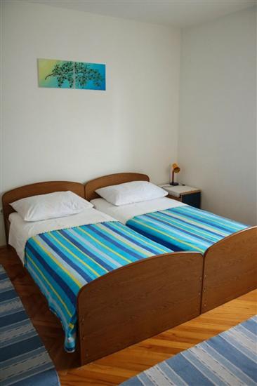 Apartment A3, for 5 persons