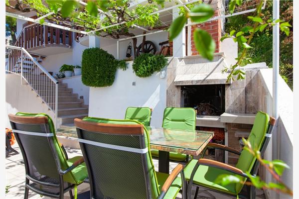 Apartment A1, for 6 persons