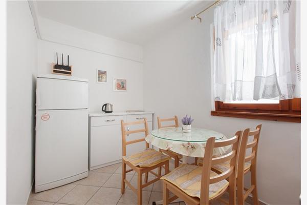 Apartment A1, for 6 persons