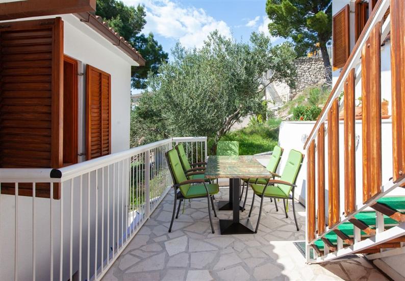 Apartment A2, for 6 persons