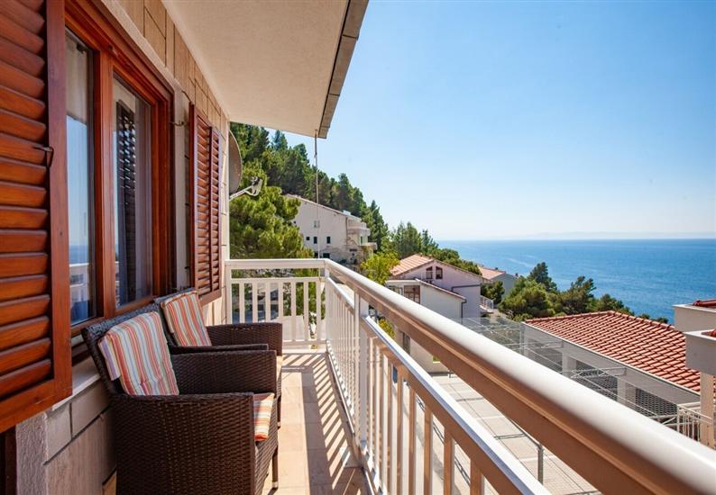 Apartment A2, for 6 persons