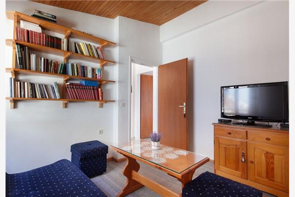 Apartment A2, for 6 persons