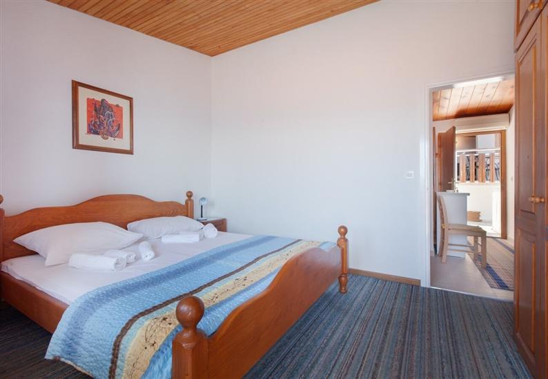 Apartment A2, for 6 persons