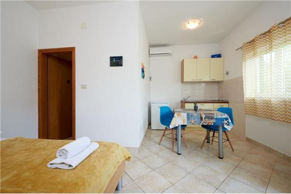 Apartment A1, for 2 persons