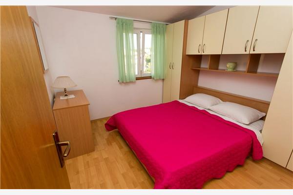 Apartment A4, for 4 persons