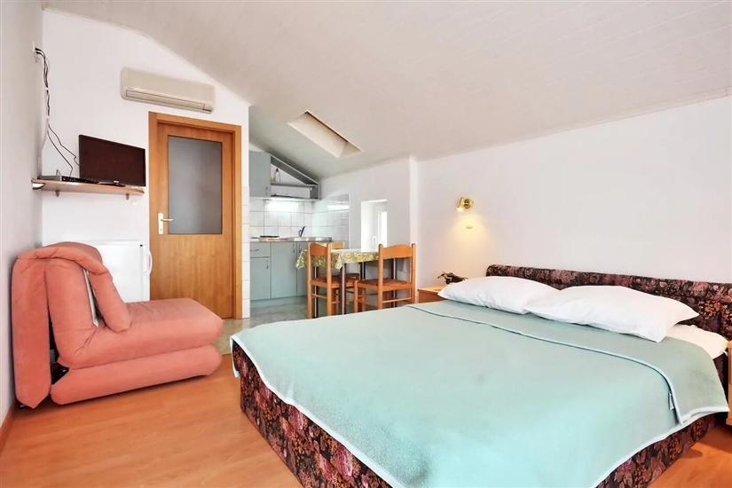 Apartment A4, for 2 persons