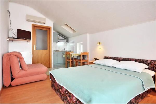 Apartment A4, for 2 persons