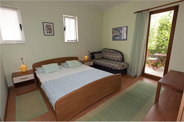 Apartment A2, for 4 persons