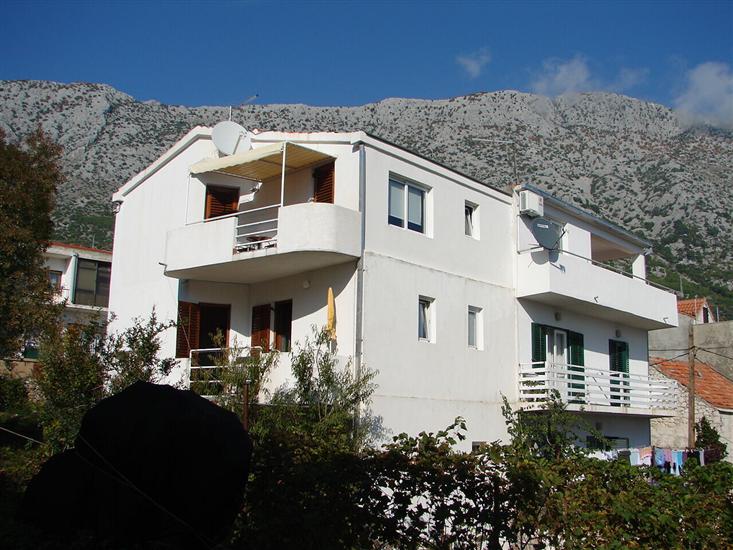 Apartments Vrtina