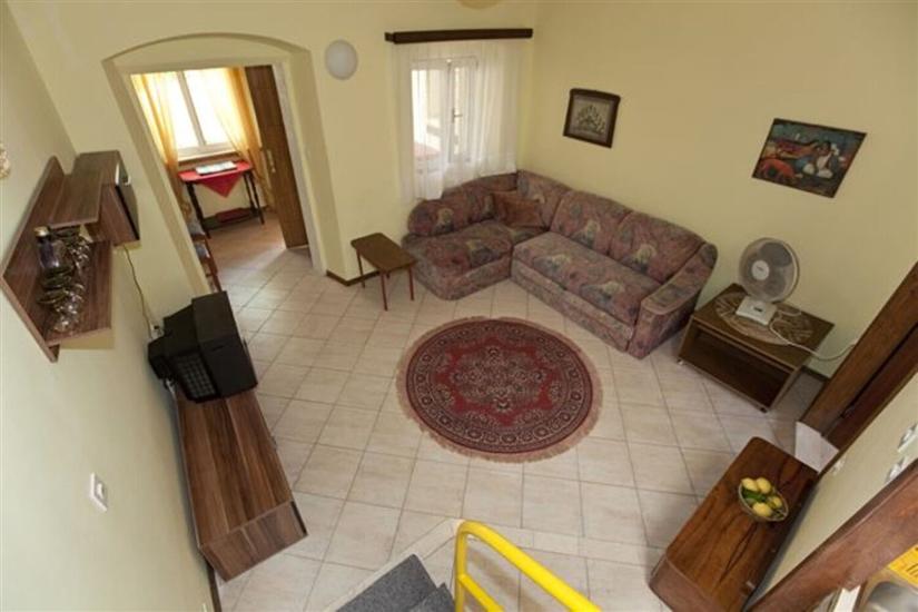 Apartment A1, for 5 persons