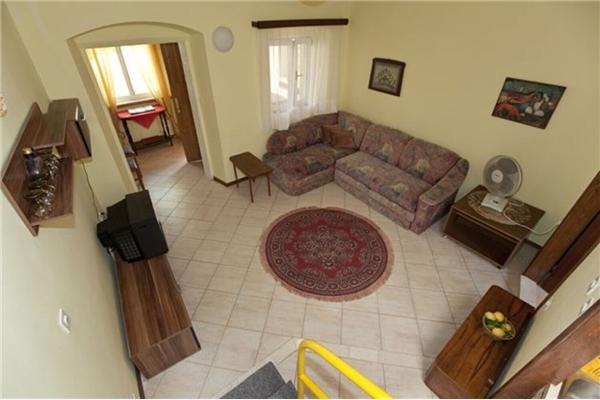 Apartment A1, for 5 persons