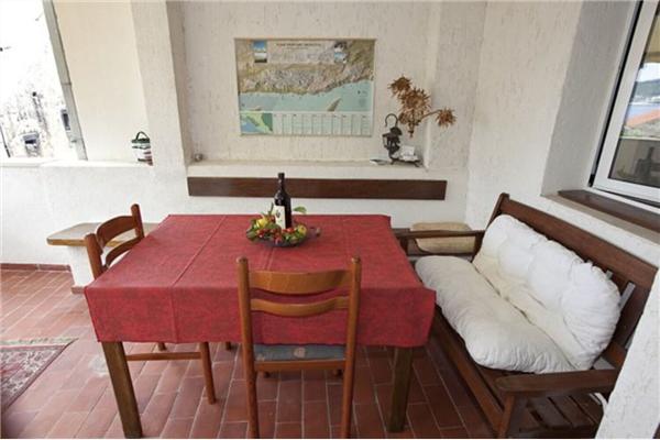 Apartment A1, for 5 persons