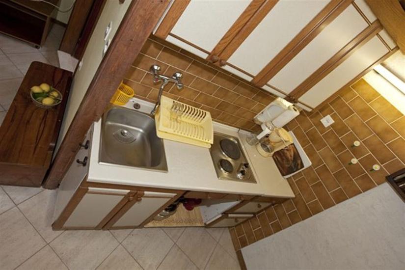 Apartment A1, for 5 persons