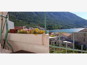 Beachfront accommodation Makarska riviera,BookBezerušaFrom 128 €