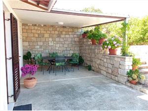 Apartment Middle Dalmatian islands,BookŠimiFrom 145 €